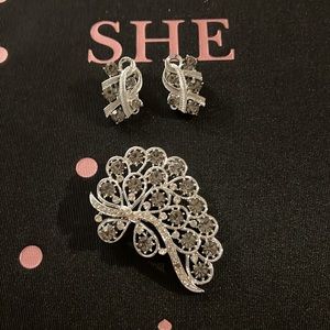 Vintage silver and pewter brooch and earclip with gems